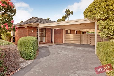 Property photo of 12 Garryowen Crescent Narre Warren VIC 3805