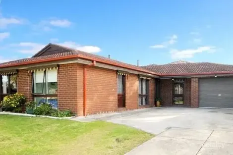 9 Rosella Ave, Clarinda, VIC 3169