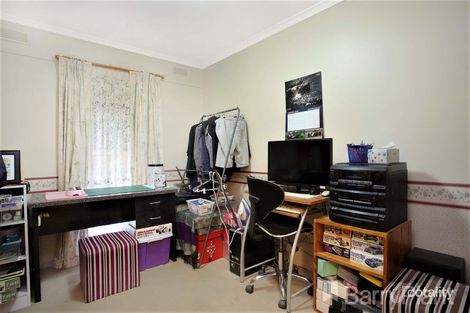 Property photo of 6 Haig Place Attwood VIC 3049