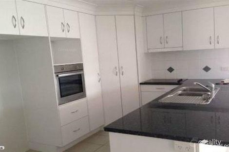 Property photo of 23 Lamb Avenue Gracemere QLD 4702