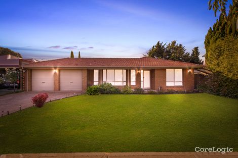 Property photo of 8 Hanslow Way Taylors Lakes VIC 3038