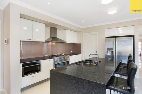 Property photo of 61 Cloverdale Road Tarneit VIC 3029