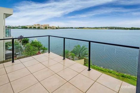 1/2 Washington Ct, Varsity Lakes, QLD 4227