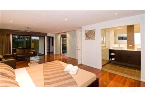 Property photo of 7 Rudd Street Broadbeach Waters QLD 4218