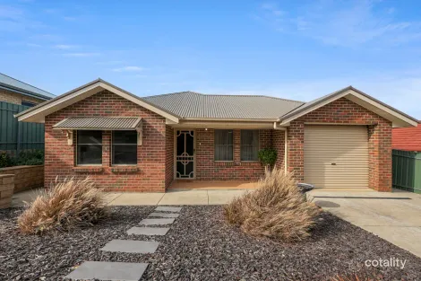 25 RYMILL AVE, ENCOUNTER BAY, SA 5211
