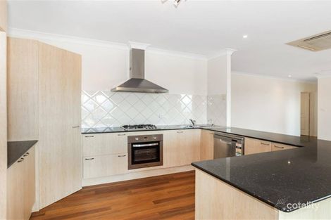 Property photo of 44 Summerhill Drive Mooroobool QLD 4870