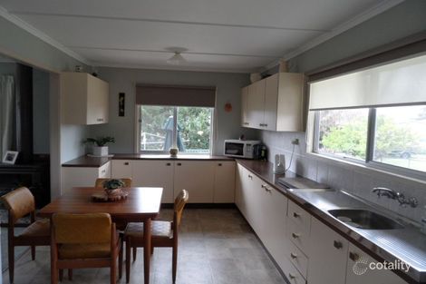 Property photo of 142 Folkestone Street Stanthorpe QLD 4380