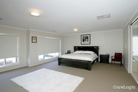 Property photo of 11 Bell Gum Place Lake Albert NSW 2650