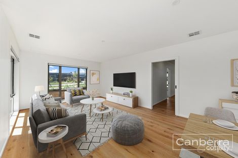Property photo of 32 Jill Landsberg Terrace Strathnairn ACT 2615