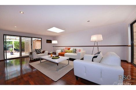 Property photo of 2/5 Hellam Grove Booragoon WA 6154