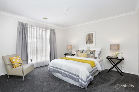 Property photo of 17 Aitken Drive Delahey VIC 3037