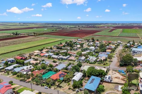 Property photo of 42 Linden Crescent Qunaba QLD 4670