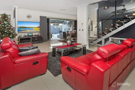 Property photo of 40 Southaven Drive Helensvale QLD 4212