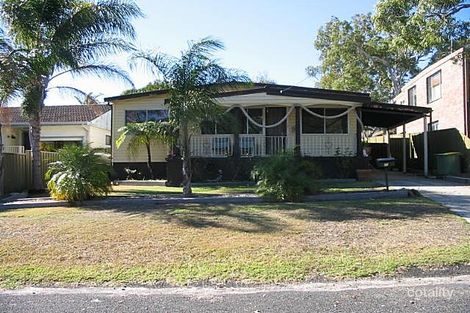 21 Coonanga Ave, Budgewoi, NSW 2262