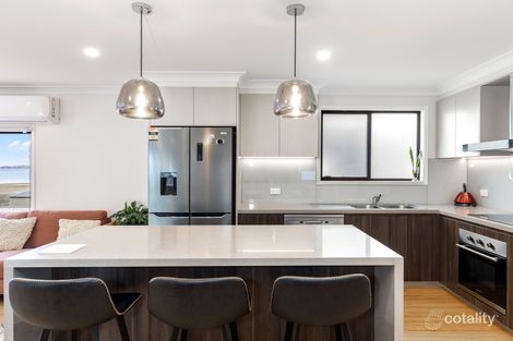 Property photo of 313 Lakedge Avenue Berkeley Vale NSW 2261