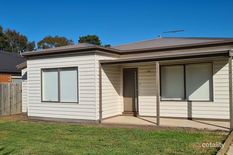 6 Creek St, Melton South, VIC 3338