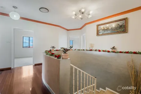 Property photo of 1 Gawler Place Bossley Park NSW 2176
