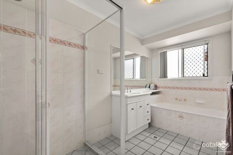 Property photo of 31 Aberfoyle Drive Deception Bay QLD 4508