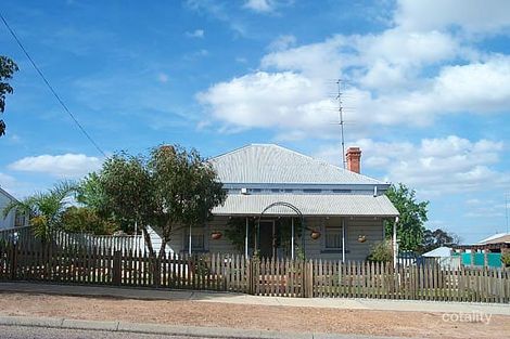 18 Newcastle Rd, Northam, WA 6401