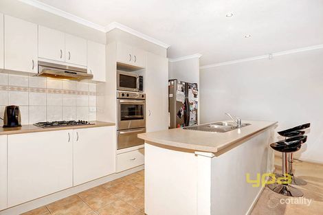 Property photo of 34 Bowral Loop Craigieburn VIC 3064