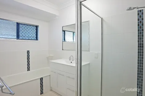 Property photo of 21 Derwent Circuit Kelso QLD 4815