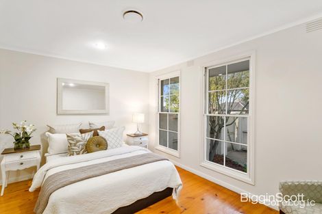 Property photo of 1/762 Waverley Road Glen Waverley VIC 3150