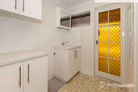 Property photo of 2/1 Dean Street Kelmscott WA 6111