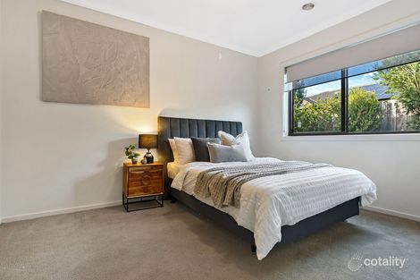 Property photo of 6 Light Close Darley VIC 3340