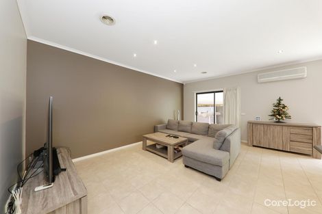 Property photo of 16 Xavier Way South Morang VIC 3752