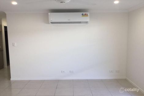 Property photo of 2/23 Meredith Crescent Baringa QLD 4551
