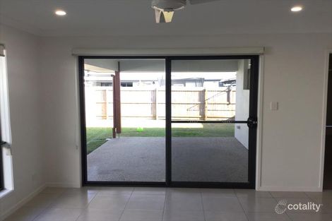 Property photo of 2/23 Meredith Crescent Baringa QLD 4551