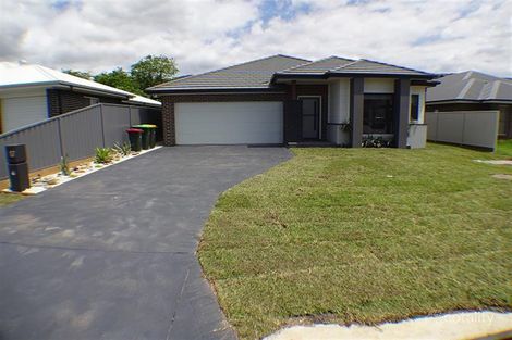 17 Cloverfield Pl, Horsley, NSW 2530