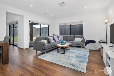 Property photo of 1 Estlley Court Canadian VIC 3350