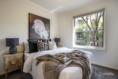 Property photo of 12/1 Warley Road Malvern East VIC 3145