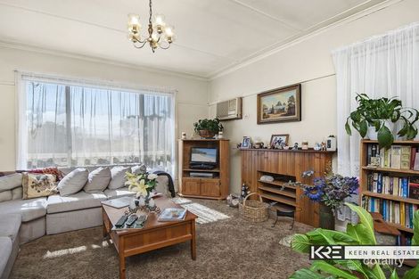 Property photo of 135 Service Road South Moe VIC 3825