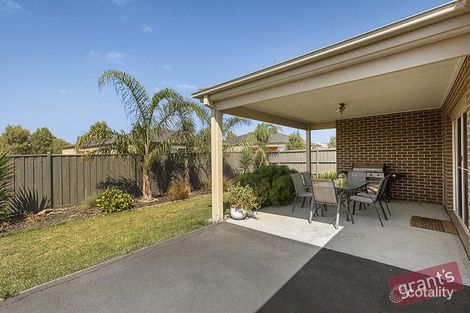 Property photo of 13 Yammerbook Way Cranbourne East VIC 3977