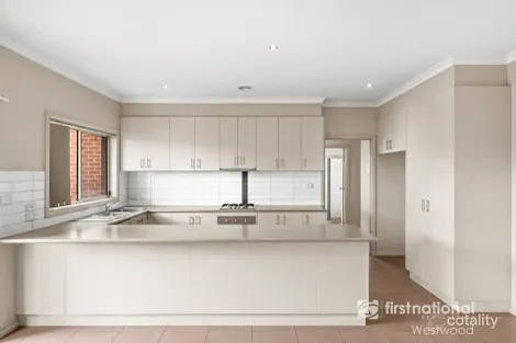 Property photo of 3/70 Thames Boulevard Werribee VIC 3030