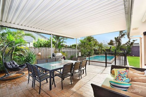 Property photo of 46 Point Cartwright Drive Buddina QLD 4575