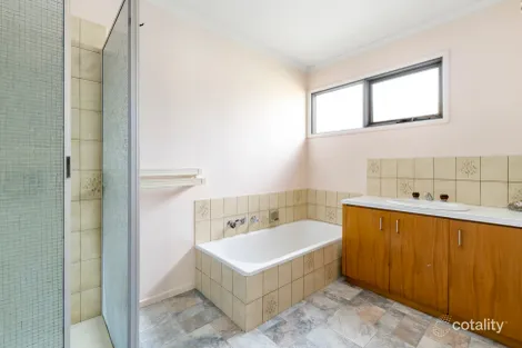 Property photo of 67 Hall Street Lorne VIC 3232