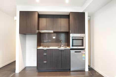 Property photo of 910/7 Yarra Street South Yarra VIC 3141