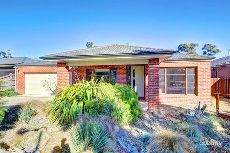 14 Yarra Gum Pl, Mount Clear, VIC 3350