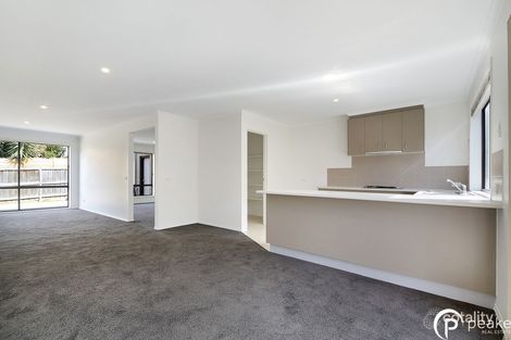 Property photo of 101 Robinswood Parade Narre Warren South VIC 3805