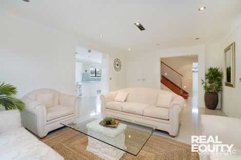 Property photo of 10 Chesham Place Chipping Norton NSW 2170
