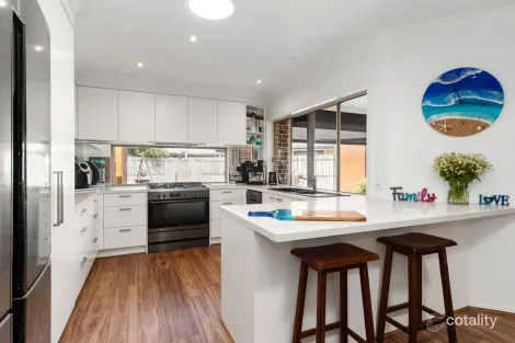 Property photo of 22 Viewmount Place Sandhurst VIC 3977