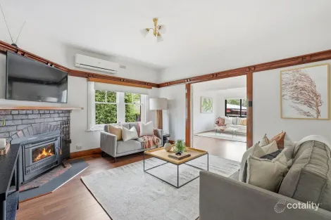 Property photo of 2 Lasswade Avenue Sandy Bay TAS 7005