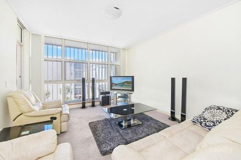 648/2 The Crescent, Wentworth Point, NSW 2127