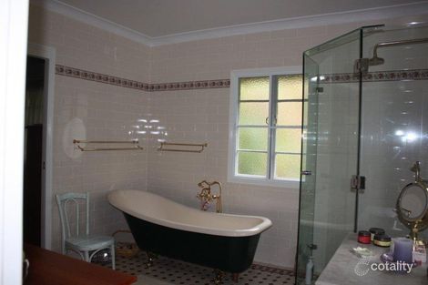 Property photo of 33 Egan Street Emerald QLD 4720