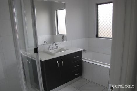 Property photo of 36 Fossilbrook Bend Trinity Park QLD 4879