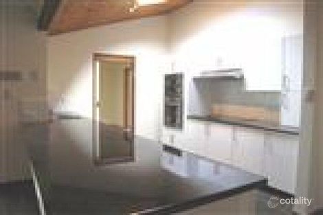 Property photo of 29 Hobart Place Illawong NSW 2234