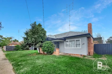20 Yarrowee St, Sebastopol, VIC 3356